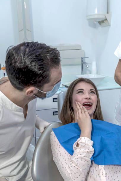 Best Emergency Treatment for Toothache in Roosevelt Park, MI